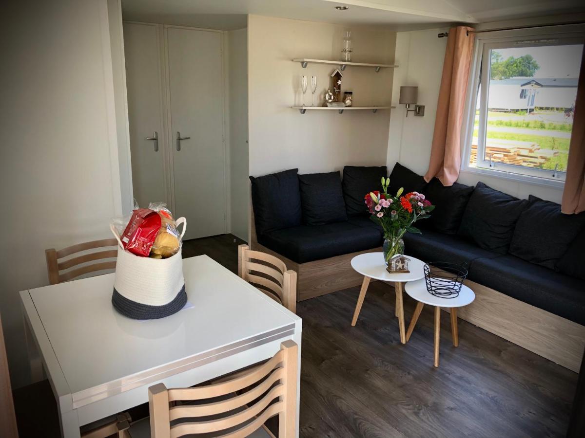 Chalet Enjoy Oostkapelle Exterior photo